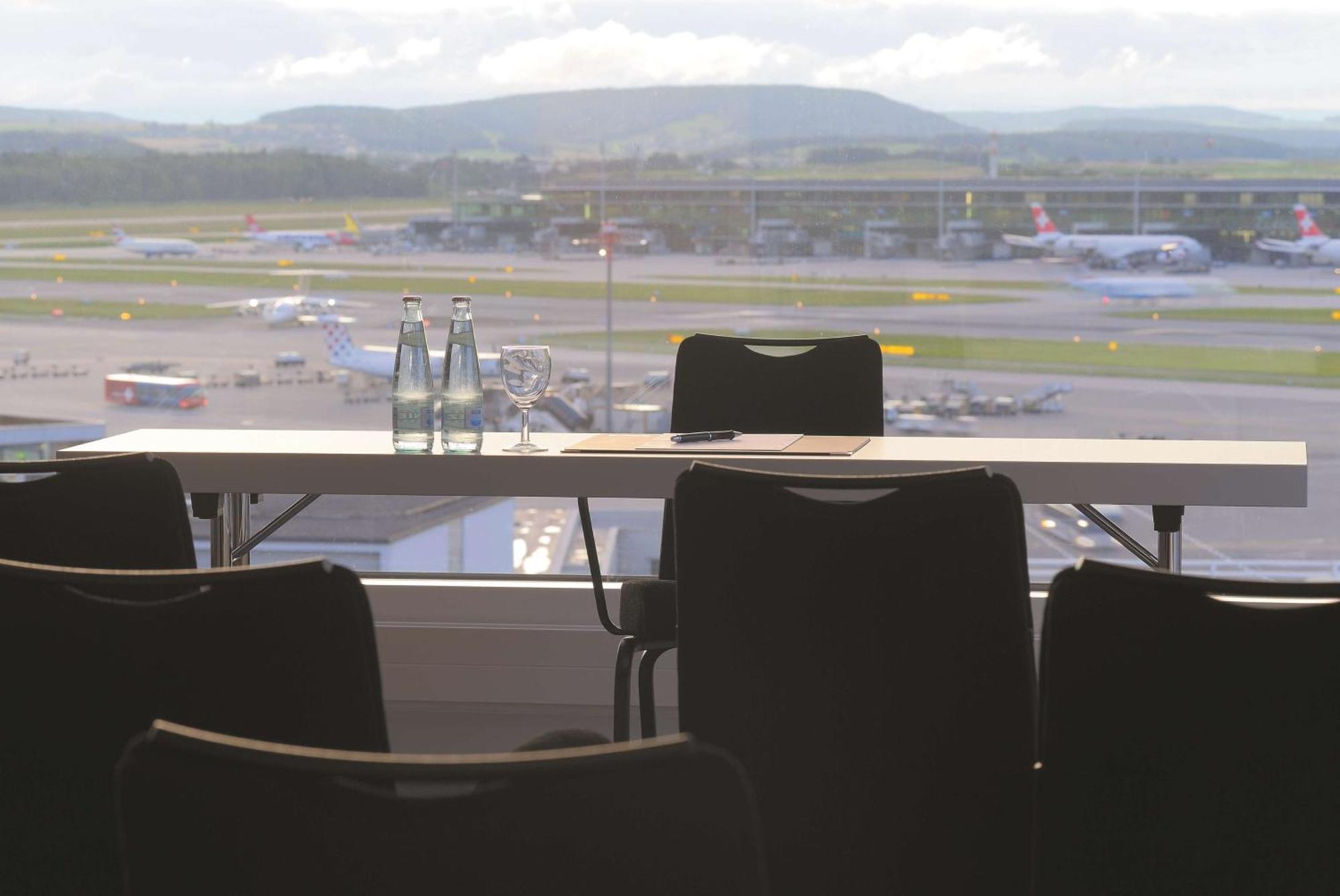 Radisson Blu Hotel Zurich Airport Kloten Esterno foto