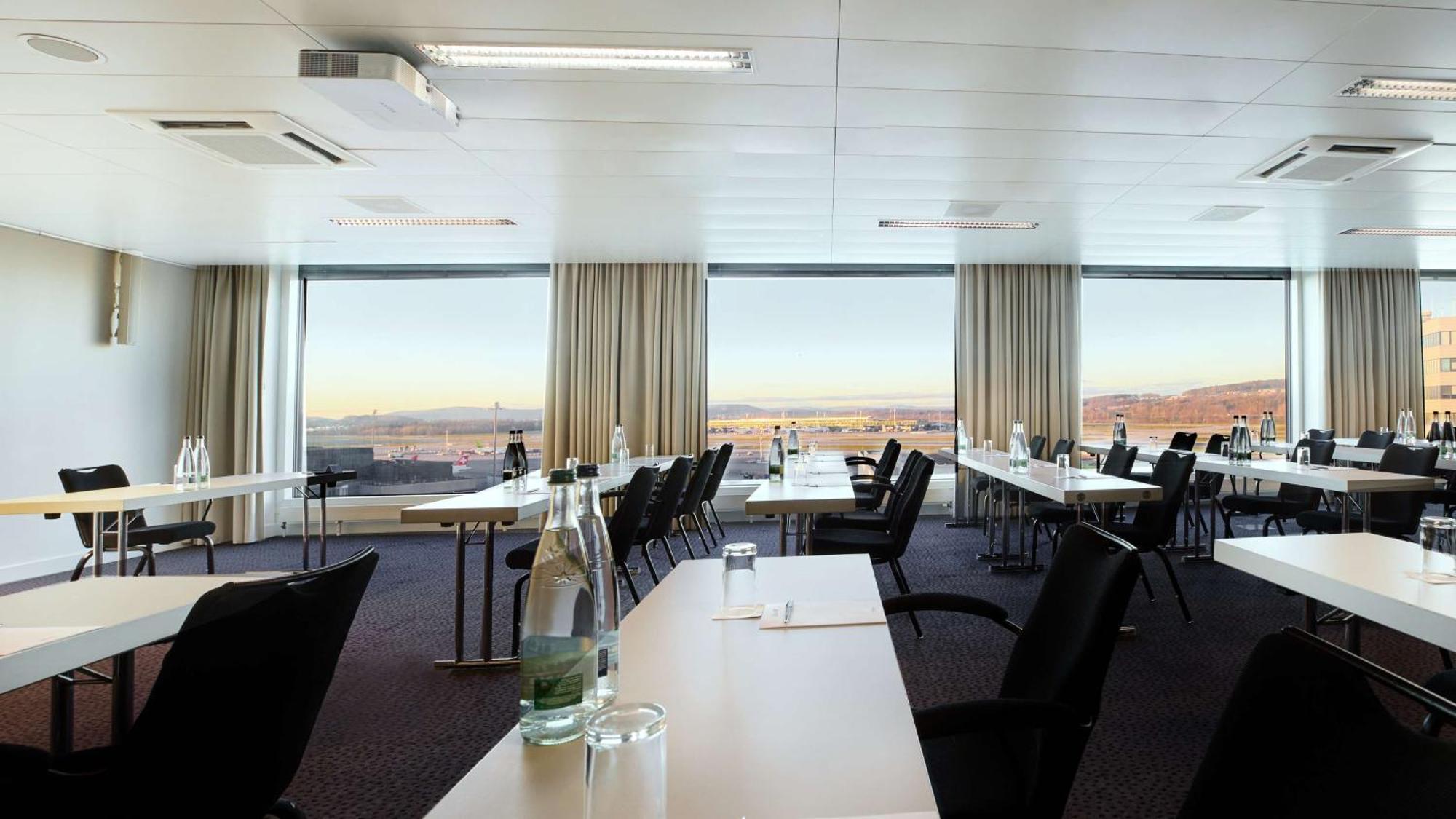 Radisson Blu Hotel Zurich Airport Kloten Esterno foto